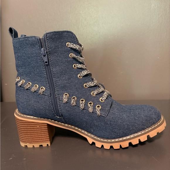 Women’s COMFORT BRAND Stylish Denim Ankle Boots SZ-10 - Picture 4 of 10